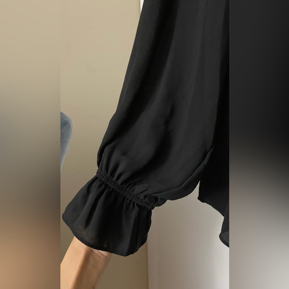 T Tahari Feminine Button Front Long Sleeve Blouse Black Size S - Picture 6 of 8